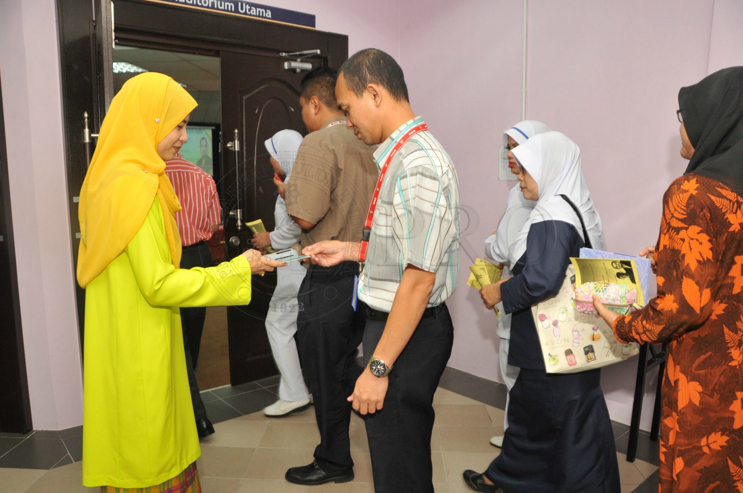 PRO 15 2 MAULIDUR PRO 4077